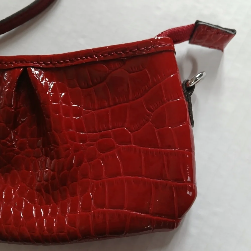 Liz Claiborne Glossy Wrist-let Bag Mini Faux Embossed Burgundy Leather w Strap